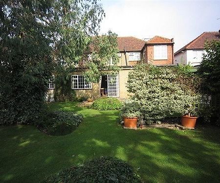 Furnival Lodge Slough Luaran gambar