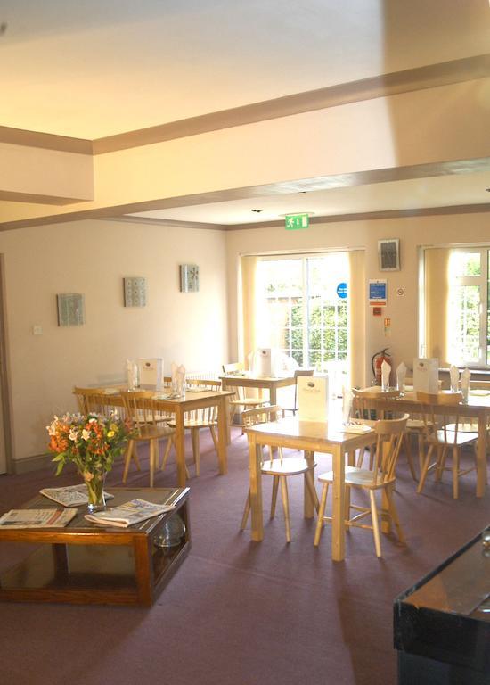 Furnival Lodge Slough Luaran gambar